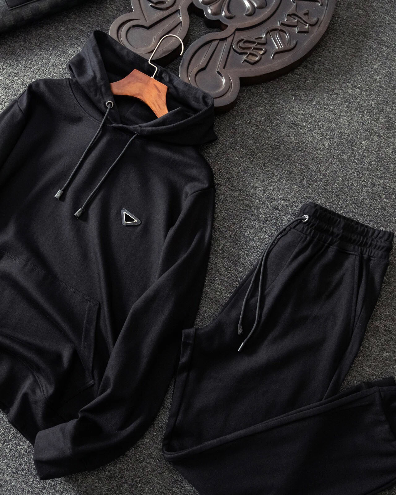 

Two Piece Sets 22ss tracksuit pants men set designer fashion set High-quality imported cotton material design Beach suits Stand-up collar vest jacke, Black