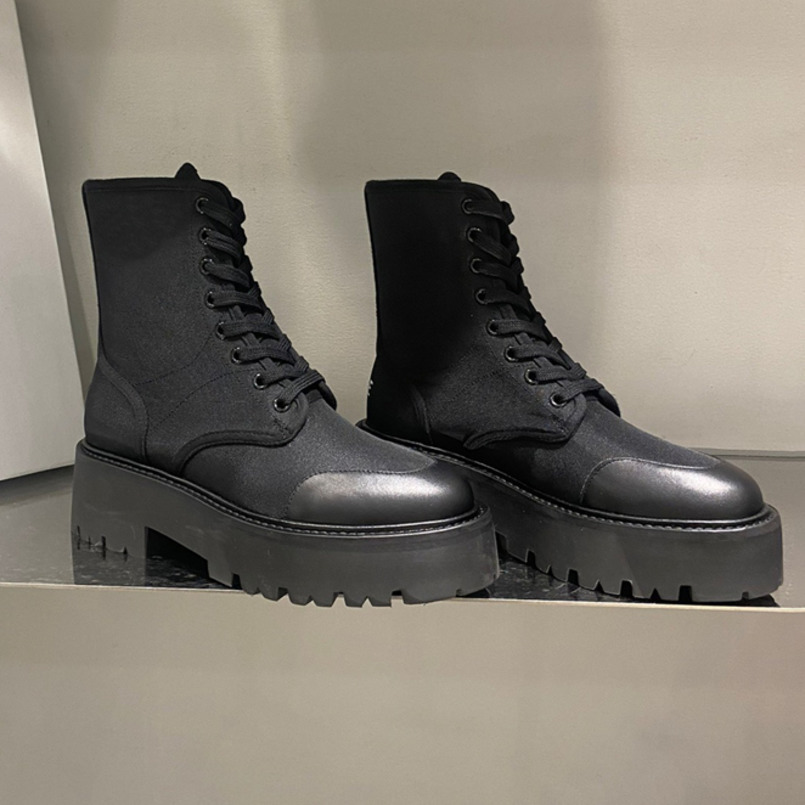 

BLACK BULKY LACED UP BOOT IN NYLON AND SHINY BULL Designers Classic Knight Boots Women Leather Mid-calf Lace-up Chunky Platform Boots With BOX NO396, Socks