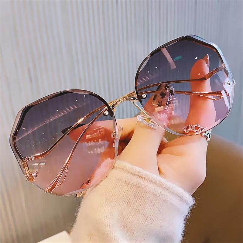 

Sunglasses Fashion Tea Gradient Women Ocean Water Cut Trimmed Lens Metal Curved Temples Sun Glasses Female UV400Sunglasses