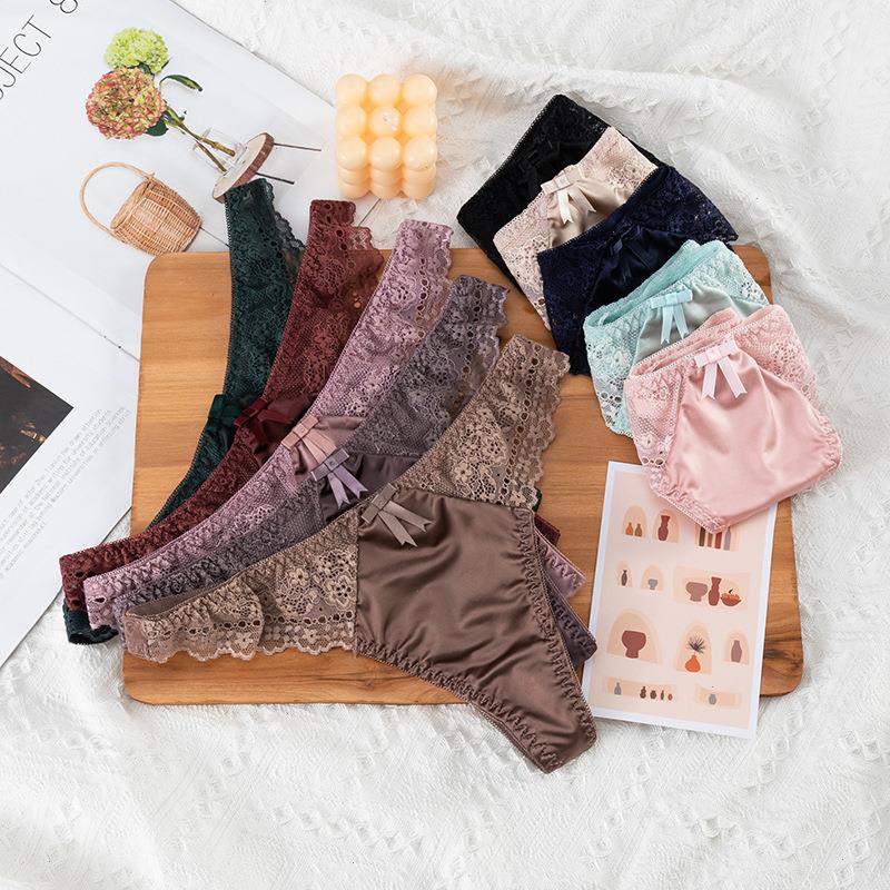 

European Style Sexy Thongs Fashion Hollowed Out Comfort Panties Low Waist Seamless G-string T Pants Lace Lingerie, Grey purple