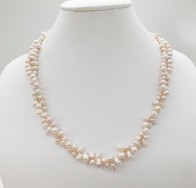 

Chokers 6-7MM Lavender Color. It Is Great Alone Natural Freshwater Pearl Necklace 100cmChokers