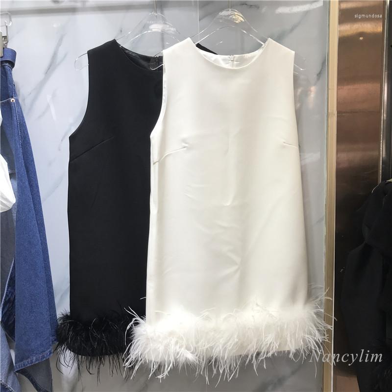

Casual Dresses Autumn Sleeveless Ostrich Feather Stitching Dress For Women Design Round Neck Party Vestidos White BlackCasual, Black
