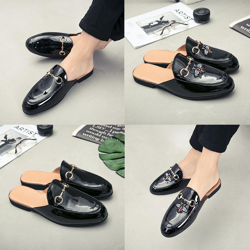 Bonne Qaulity Luxury Brand Mens Designer Horsebit Metal Metal Buckle Bee Slippépers Geatin Leather Mules Black Slipper Men Indoor et Outdoor Casu