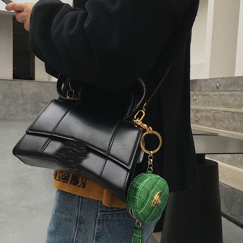 

Top quality luxury Designer Wallet hot bag cross body shoulder purse half moon fashion lady shopping handbag women Letter popular hot totes Cartoon pillow practical, Make up the difference