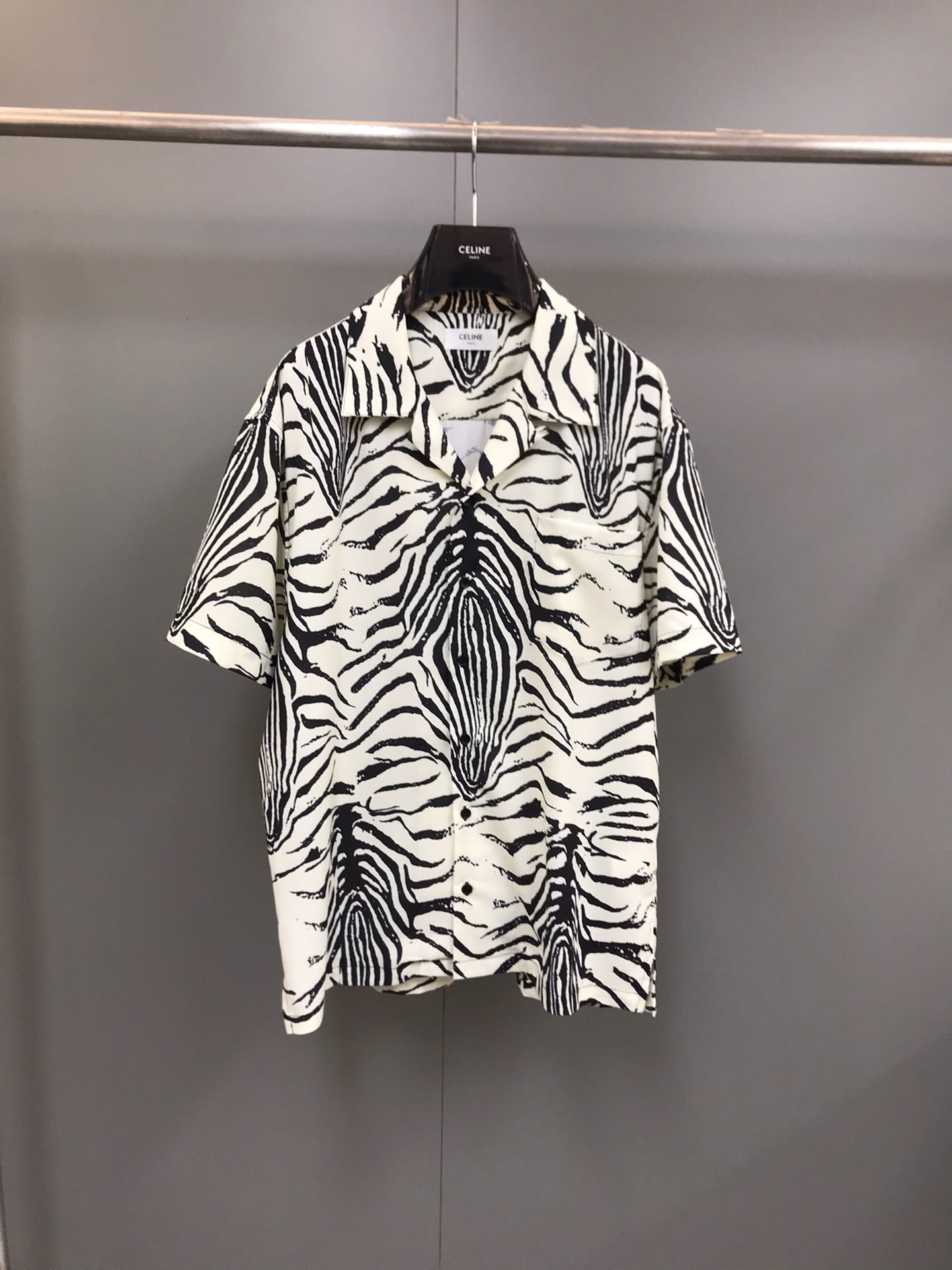 

2021ss spring and summer new high grade cotton printing short sleeve round neck panel T-Shirt Size: -l-xl-xxl-xxxl Color: black white 5f7fef