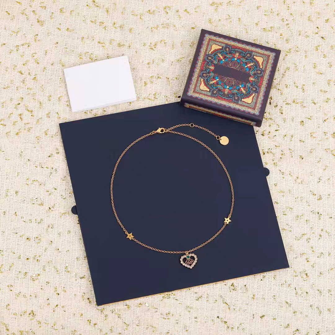 Luxury Designers Necklace Fashion Bracelet Earrings Women's Jewelry Trendy Three Piece Set High Quality Craft Love Pendant-image-747633604