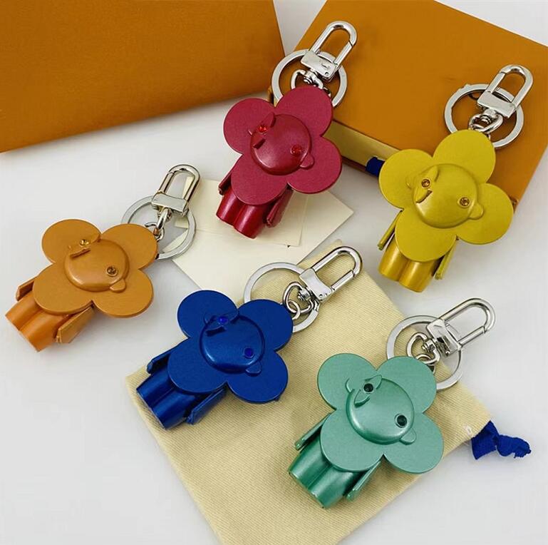 

Designer Couples Keychains Multicolor Sunflowers Metal Key Ring High Quality Cute Fashion Handbag Car Key Pendant Luxury Brand Jewelry Gift Accessories