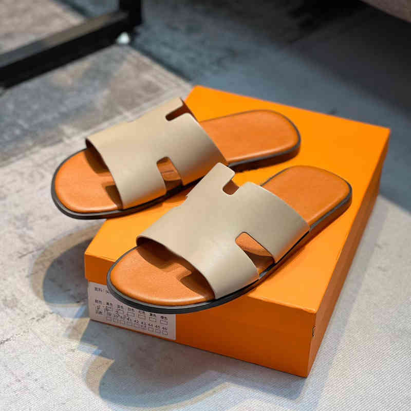 

Designer H Latest Men Slippers Slipper Lazy Large Beach Sandals Calfskin Slides Summer Flat Scuffs Sandal Size 38-45 hh789