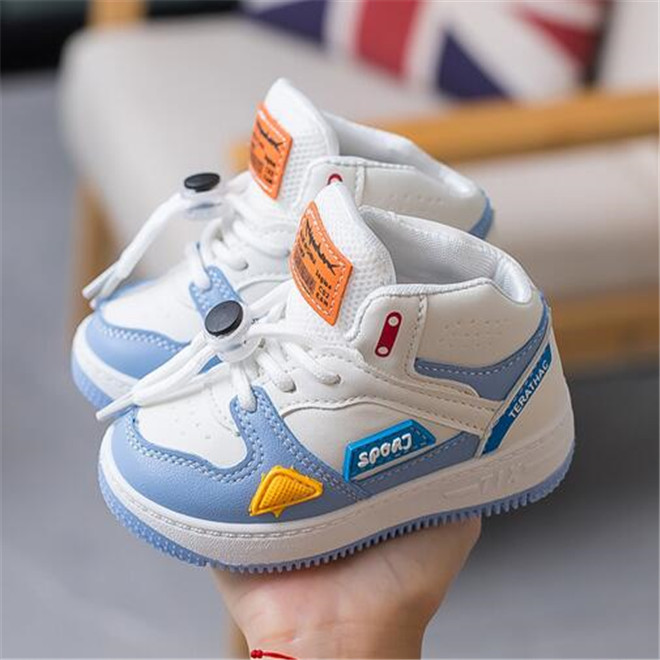 Mode enfants sport chaussures de course enfants basket-ball formateurs enfant en bas âge bébé baskets en plein air pour enfants garçon fille Chau