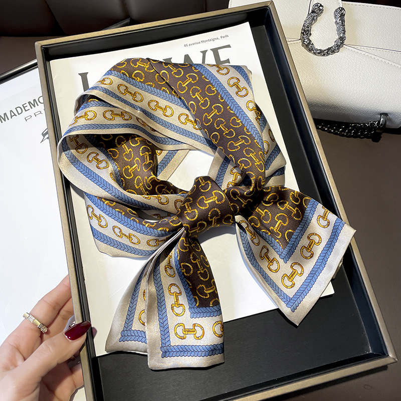 

Hangzhou Silk Womens Spring and Autumn 150 * 15cm Double Layer Silk Scarf Chain Fashionable Match Small Scarf White Collar