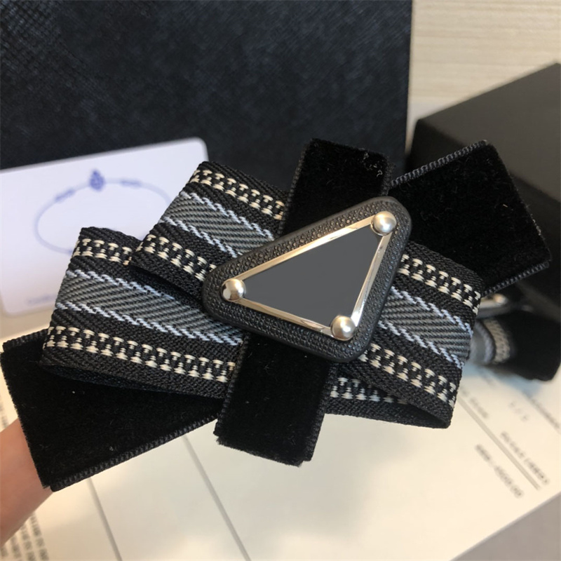 

Fashion High Quality Hairpin Hair Clips Designers Brand Casual Hairpins For Womens Wedding Party Classic Letters Butterfly Hairclips 4 Styles