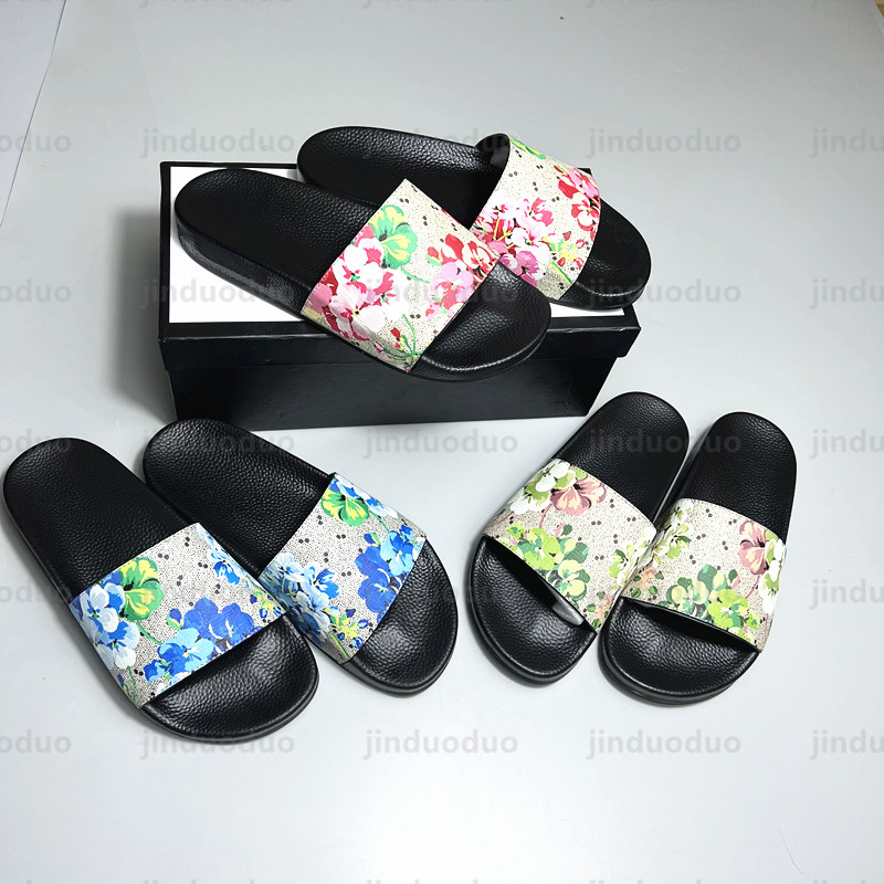 Luxury designers Womens Mens Slippers sandals Summer Beach top quality fashion Flip Flops Leather free Slipper Metal shoes sneakers Double Buckle