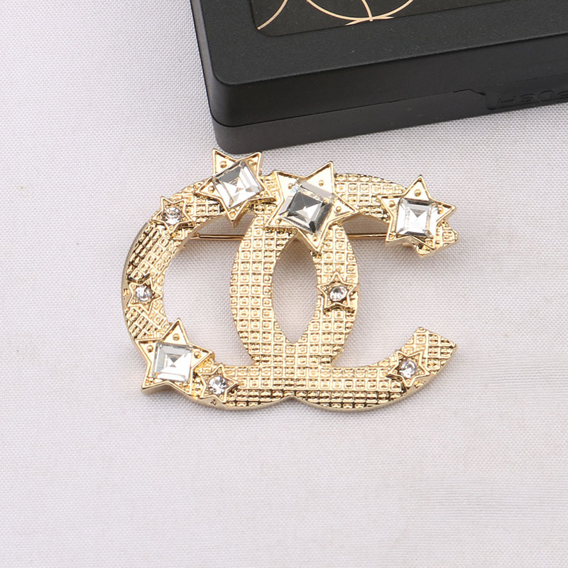 Individualité Femmes Marque Designer Lettres Broche Mode Célèbre Double Lettre Gland Perle De Luxe Couples Étoile Cristal Strass Costume Broche B