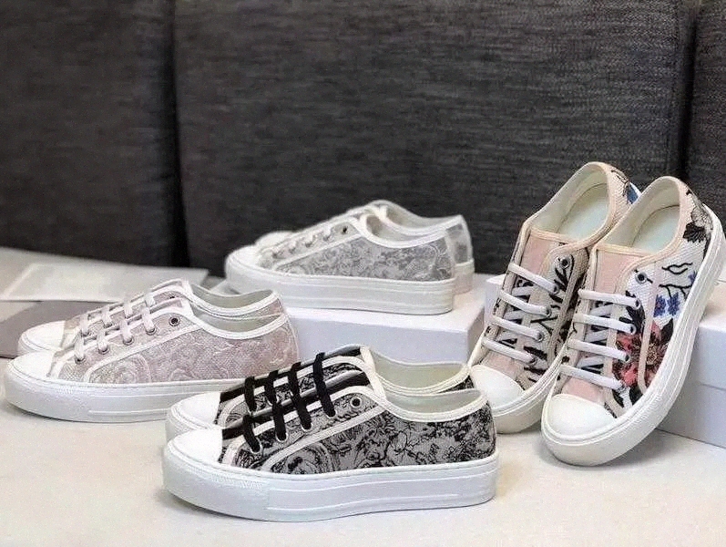 

TOP quality Designer Walk N diors Canvas Shoes Embroidered Sneakers Women Casual Shoe Cotton Sneaker Espadrilles Printing Platform Shoe Girls Ladies, 19