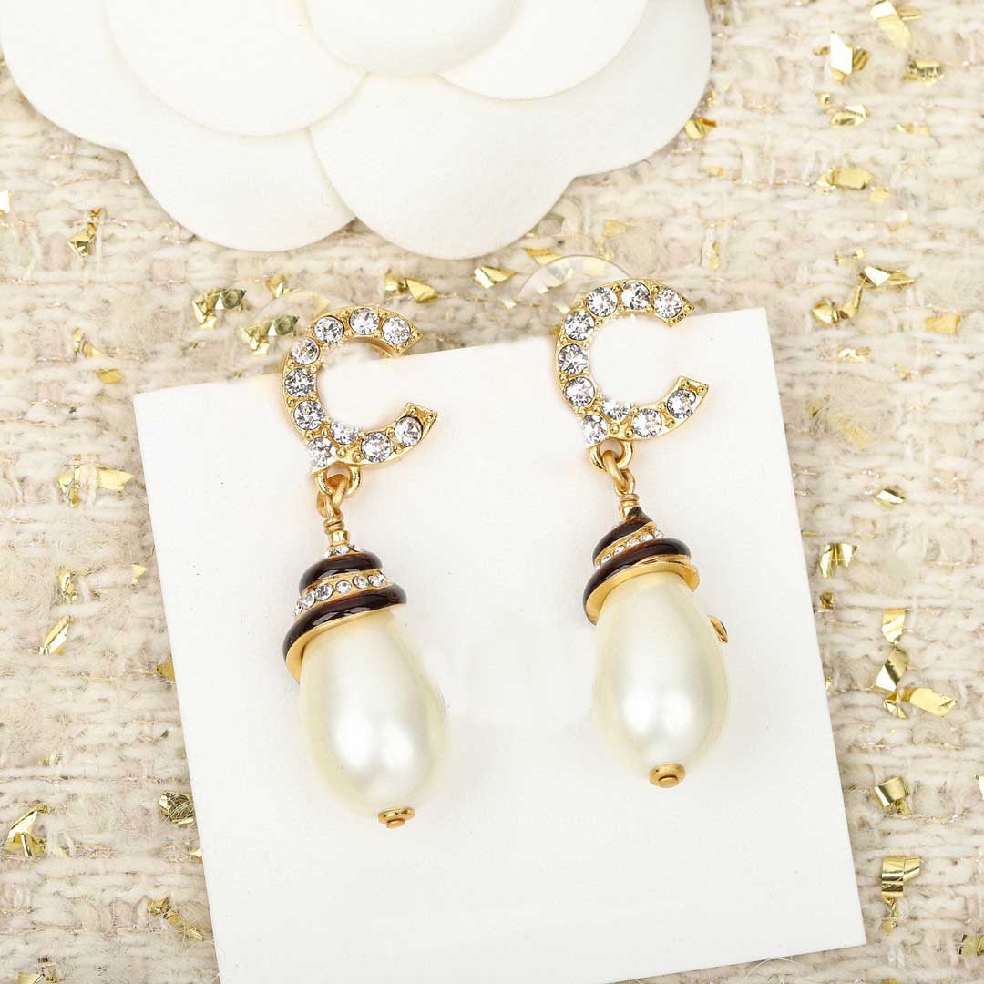 

2022 Top quality Charm drop earring with nature shell beads and sparkly diamond black color for women wedding jewelry gift have box stamp PS7020A