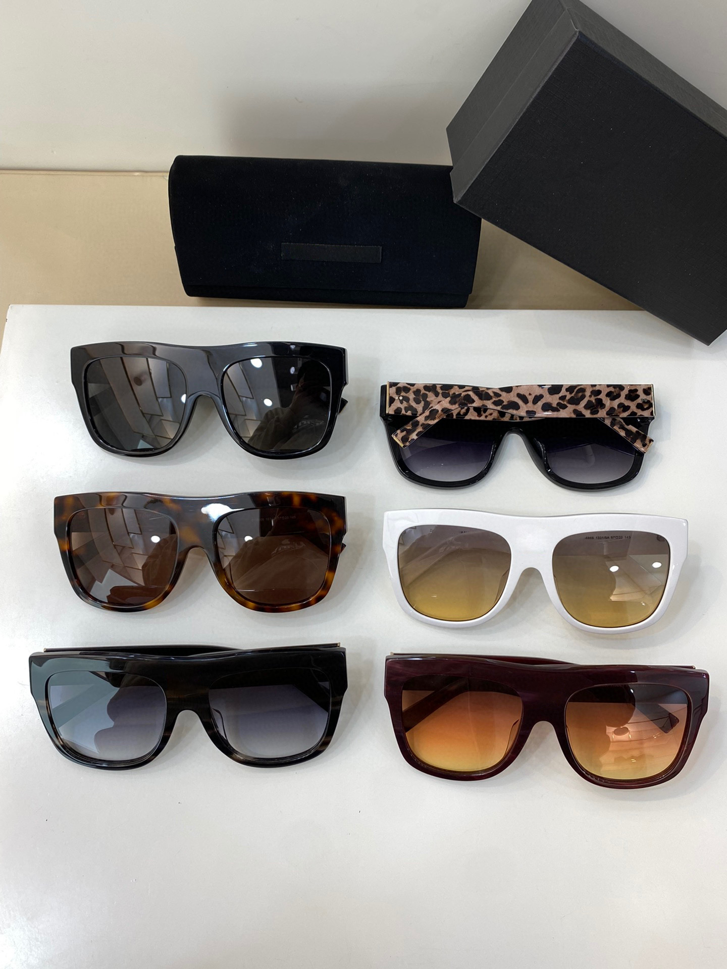 

Men Sunglasses For Women Latest Selling Fashion Sun Glasses Mens Sunglass Gafas De Sol Top Quality Glass UV400 Lens With Random Matching 6866