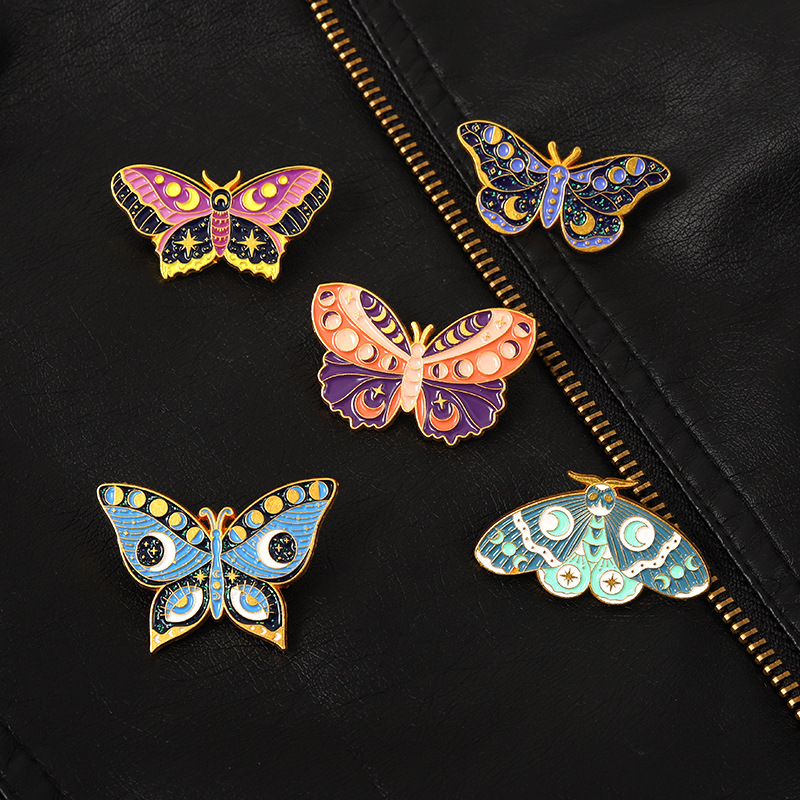 

Witch Butterfly Enamel Pins Custom Moon Phase Moth Brooches Lapel Badges Punk Gothic Insect Jewelry Gift for Friends, Mixed colors