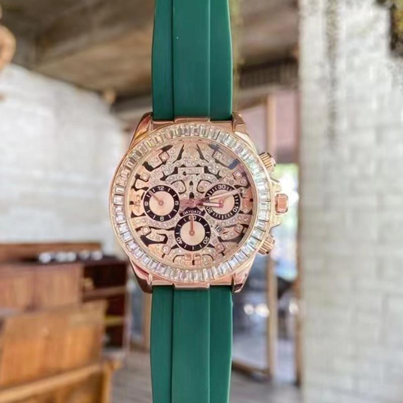 

2022 New Men's Watch 1:1 Original Imported Quartz Movement Mineral Super Strong Glass Rubber Strap Fashion Watch