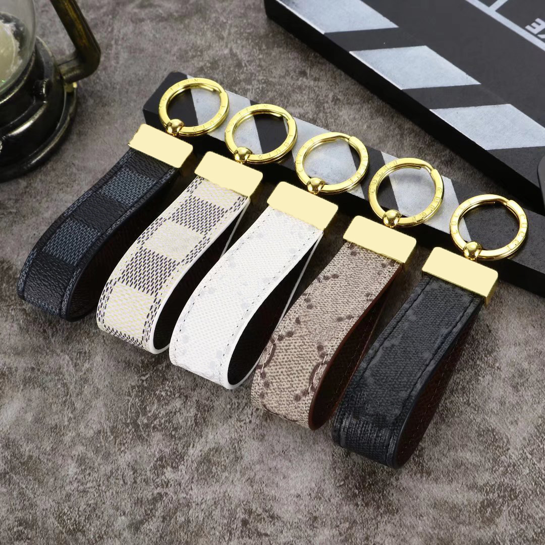 

22ss Without BOX 15style Classic Keychain High Qualtiy Leather Key Chain PU KeyRing Holder Brand Designers KeyChains Porte Clef Gift Men Women Car Bag Key Chains