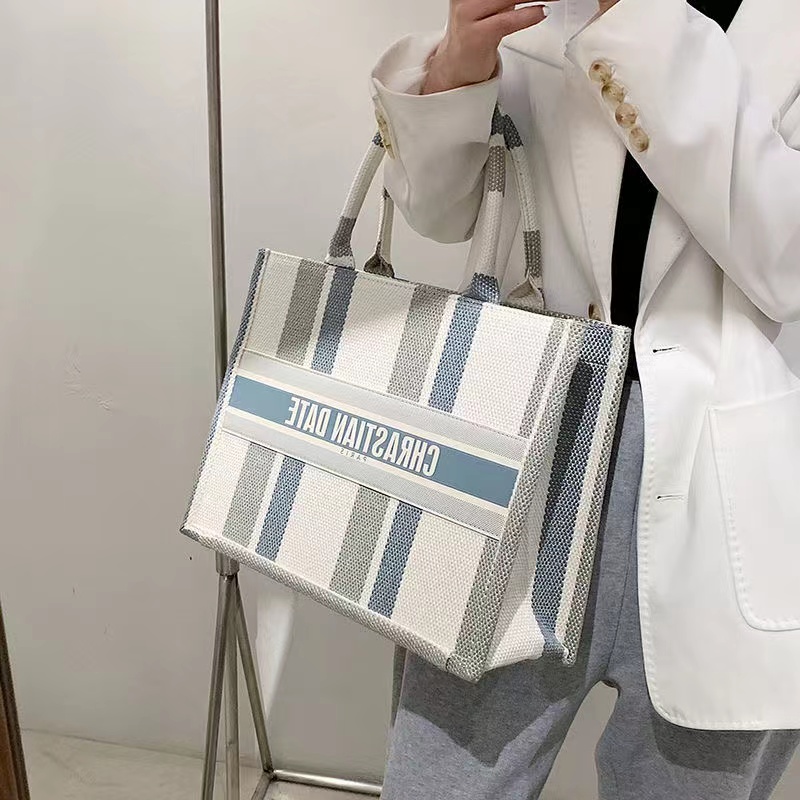 5a large-capacity bag women's bag summer 2022 new designer all-match high-end canvas bag net red hand tote