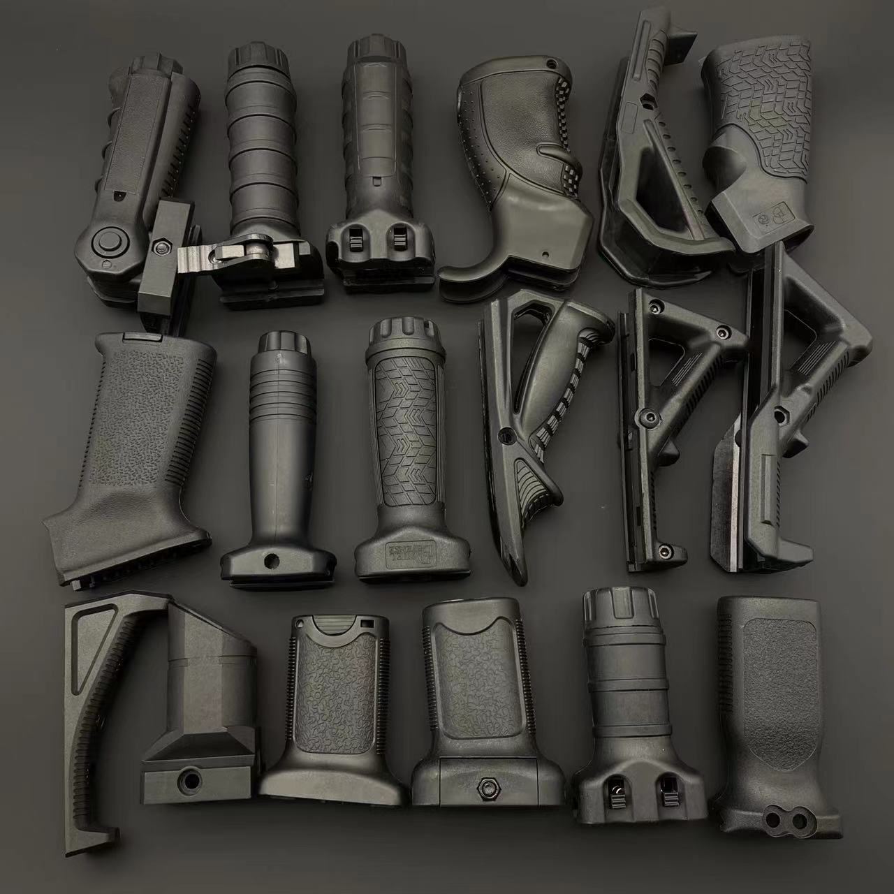 

High Quality Tactical Grip Black DE Color Toy Decoration Nylon Material Handstop Handbrake Foregrip