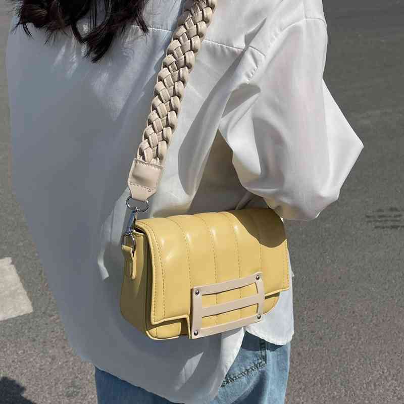 

Woven Shoulder Strap Vertical Lattice Small Bag Women's 2022 Style Fashion with Japane Square Lock Single Diagonal purses ladies luxury handbags evening clutches, Black