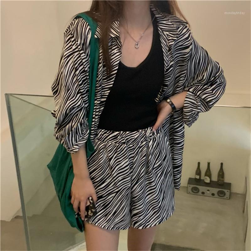 

Women's Tracksuits Alien Kitty High Street Animal Printed Suits Zebra Stripes Fashion Chic Shirts 2022 Autumn Wide Leg Loose Two-Piece Sets, Shorts