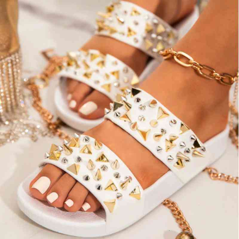 

Rivet Sandals Punk Summer Women Wholesale Female Slides Outdoor Slippers Flat Heel Platform Thick Sole Beach Cool JAWY 9SRO, 1# shoe box