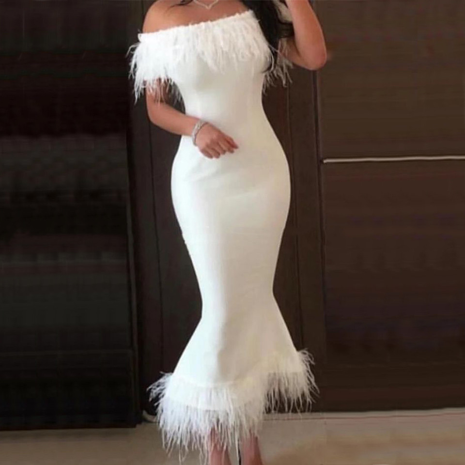 Robes de soirée de sirène blanche avec plumes sur la longueur du thé épaule courte robe de bal zipper dans le dos en satin robes formelles