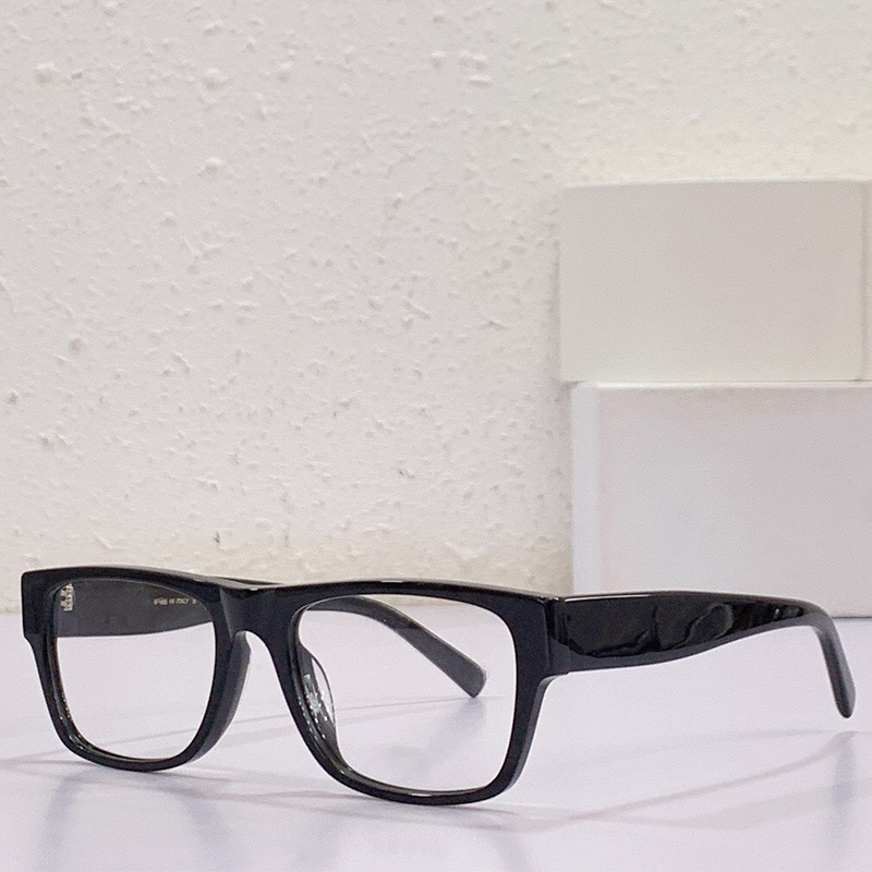 Mens and Womens Trendy Luxury Designer Sunglasses a Modern Design Sophisticated Classic Square Design Frame Everyday Decor Wear with Original Box