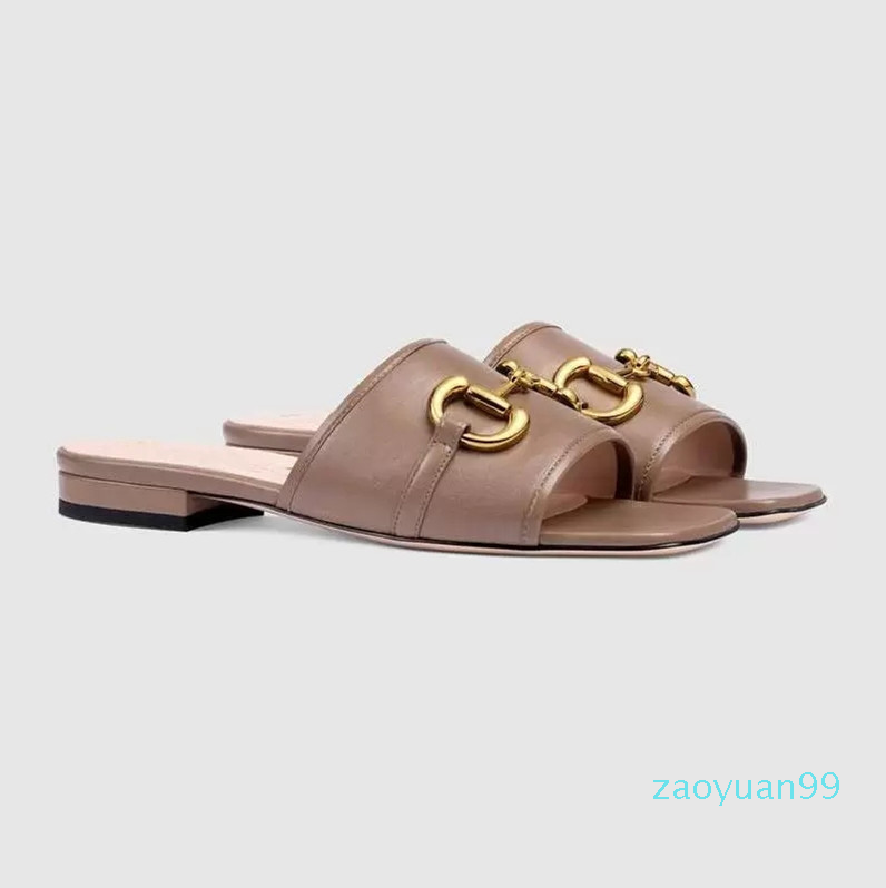 2022 Marques Top marques Sandales en cuir pour femmes Slide Hardbit Gold-Toned House Lady Walking Plateau Noir Nu Nu Nu Slipper Rouge Chaussures