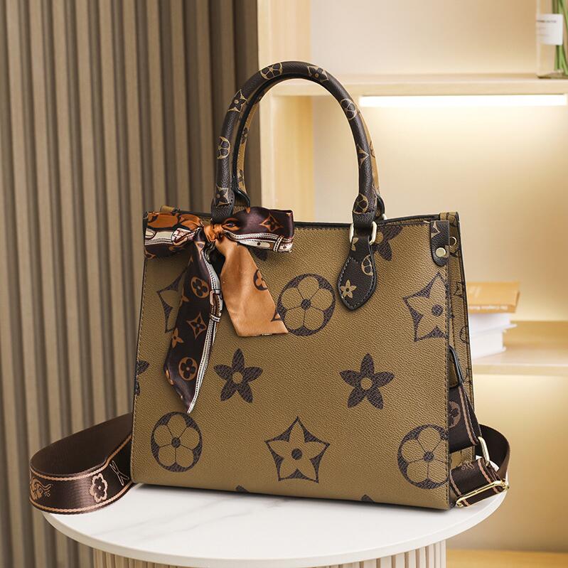 

European and American retro printing fashion handbag women's 2021 New Single Shoulder Messenger Bag Large Capacity women's Tote Bag, Color 1