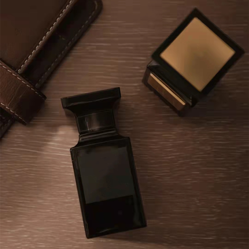

Factory direct for men or women perfume soleil&brulant oud 50ml amazing smell Attractive fragrance long lasting spray smell charming fast delivery