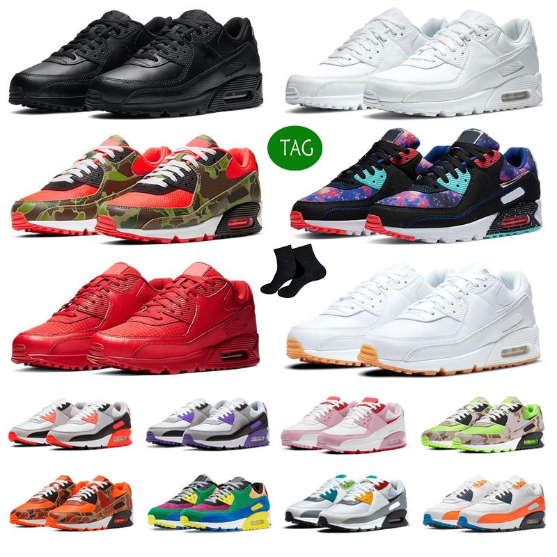 

Women Men Running Shoes Triple Black White Infrared Reverse Duck Camo Total Orange Outdoor Mens trainers Zapatos Sneakers 36-45, Triple red