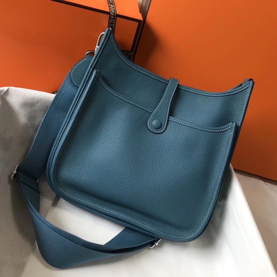 

Evelyn Women Genuine Leather Shoulder Bag Front Hollow Out Letter Designer Classic Lady Bags, Black