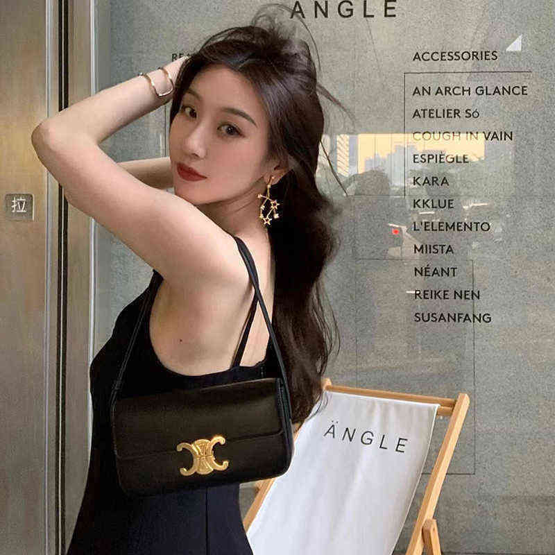 

9ZJQ OKOG Hong Kong counter square high-grade texture bag triumphal arch armpit French stick leather women's one shoulder small, Black + counter gift box