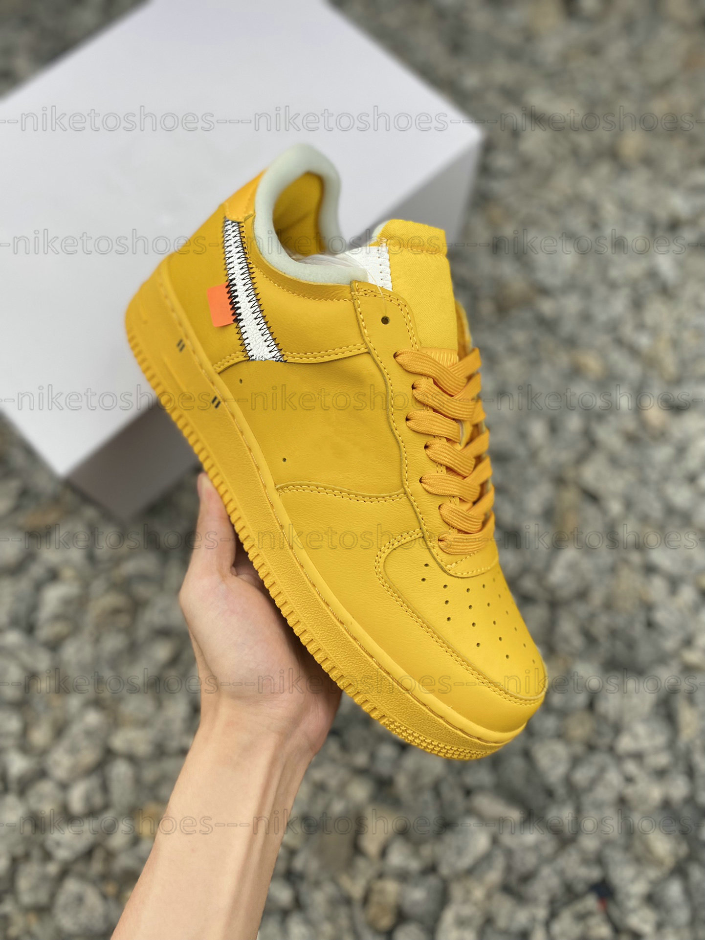 

OFF Green Blue White Yellow Basketball Shoes Men Women Designer One Low Running Shoes Jumpman 1 Casual Sports Sneakers Trainers, 01