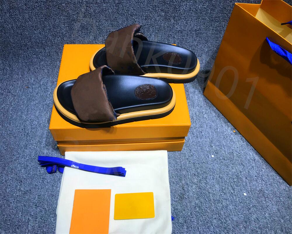 

Designer man sandal Beach Slides Woman embossed Slipper Wholesale Price Crocodile Leather Flip Flop Sexy Ladies1 top quality Scuffs Shoes Original Box size 35-46, Dustbag+card