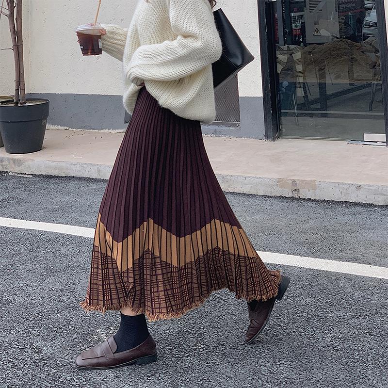 

Skirts Make Winter Fringed Hem Posed Long Pleated Skirt In Knitting Yarn Color Matching, Black