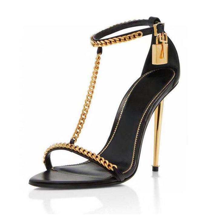 Célèbre marque sandales chaîne en or mince talon haut femmes en cuir véritable bande étroite serrure en métal décor bride à la cheville sandalias