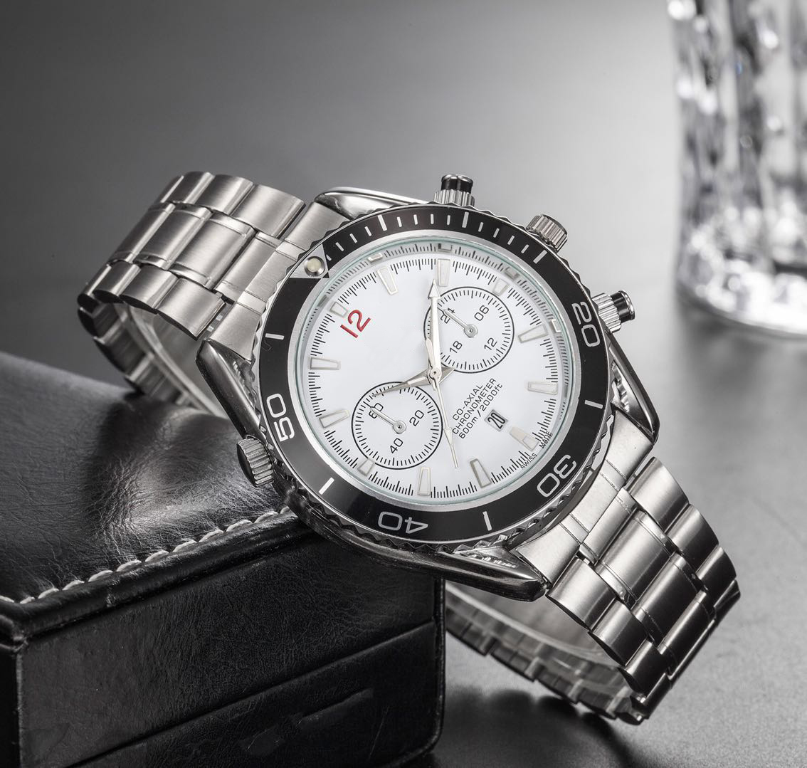 

Luxury Men's Watch Classic Series Stainless Steel Watches Quartz Wristwatches Day Date Mens Sport Watches, Black