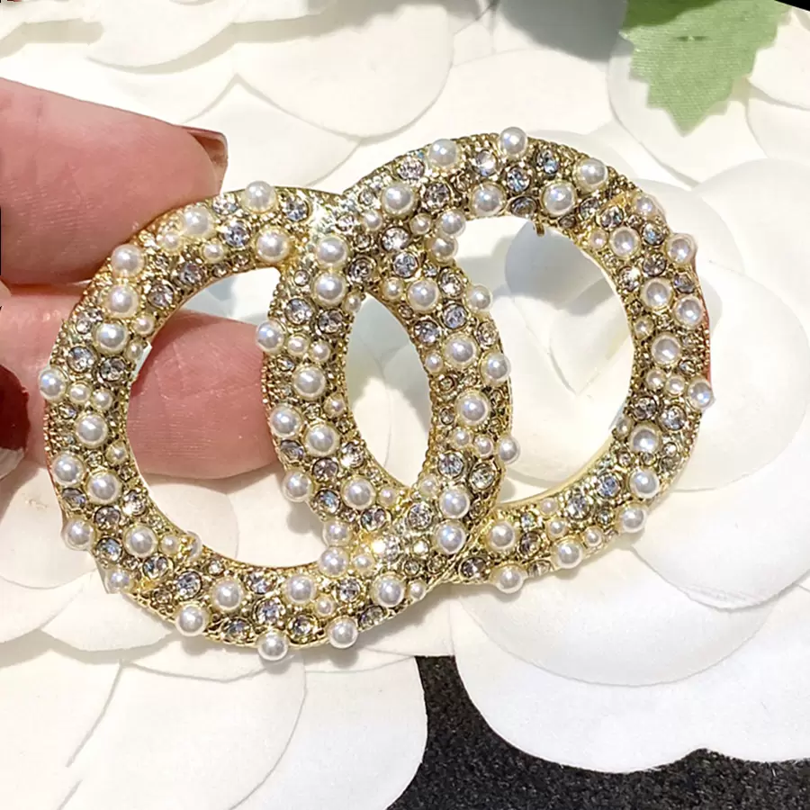 

Luxury Designer Brooches Large and Small Pearls Diamonds Brooch with Stamp High Quality Party Gift L-C14 @yamalang2