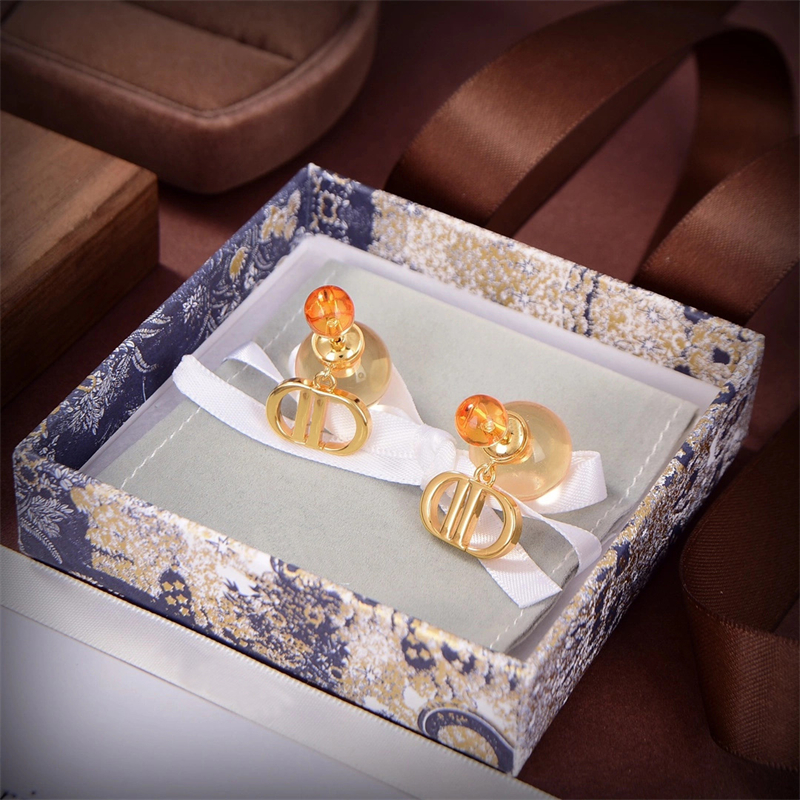 

Luxury Women Earrings Designer Stud Earring Womens Gifts Amber Gold Jewelry 3 Colors Model Fashion Accessories