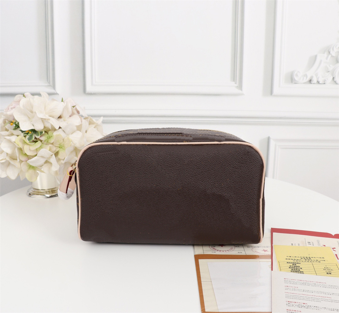 

New King Size Toiletry Bag Women Extra Large Wash Bags 47528 Luxurys Designers Make Up Cosmetic Toilet Pouch Men Beauty Makeup Case Pochette Double Zippy Kits, Black square