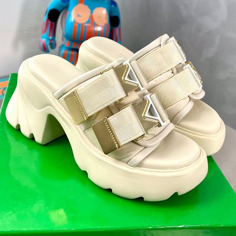 

New arrival Brand Designer style female sandals cowhide Genuine Leather Luxury designer wedge Women shoes black Brown size 35-41with box, V buckle black