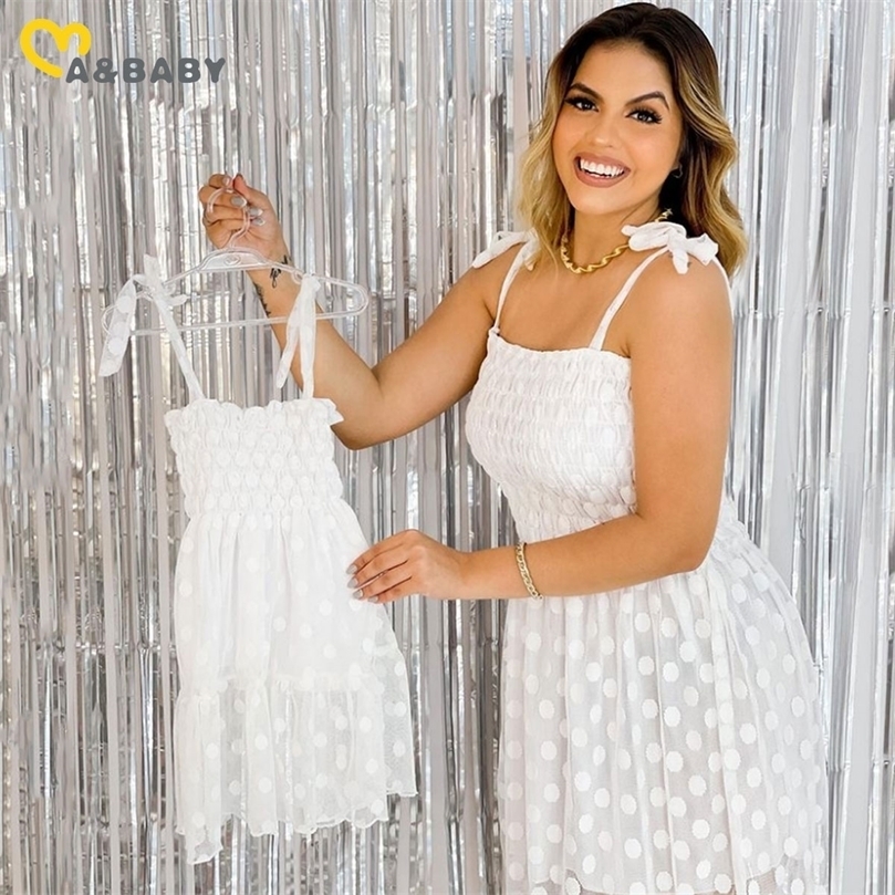 MaBaby Famille Vêtements Tenues Assorties Dot Imprimer Robe Mère Fille Sans Manches Tulle Robes Fête De Mariage Famille Look D01 220531