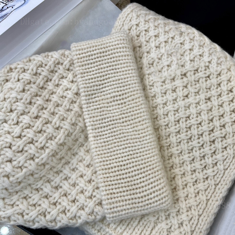 

Top quality Classic warm Wholesale Stole Knitted scarf hat set Fashion luxury scarves soft Cashmere Jacquard Autumn Winter Diamond Designer Scarf Shawl For Women