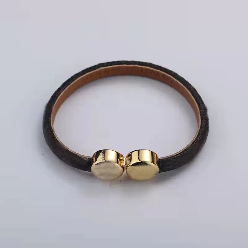 Marque de luxe Bijoux de luxe Braceuse en cuir concepteur Gift de mode élégant haut de gamme avec boîte