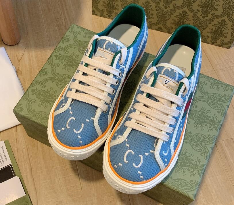 

2021 Dress Shoes sport Early pop Casual Embroidery Striped jacquard canvas Latex foot pad sneakers, Multi