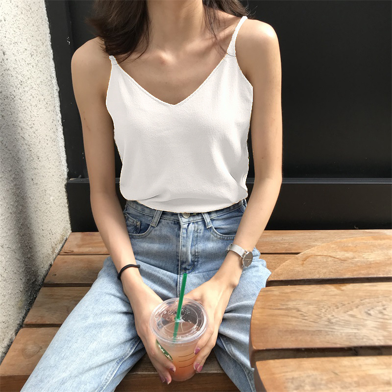 

Versatile outside wear V-neck tanks knitted suspender vest women's 2022 spring and summer Korean loose short bottomed sleeveless top fashion, Black